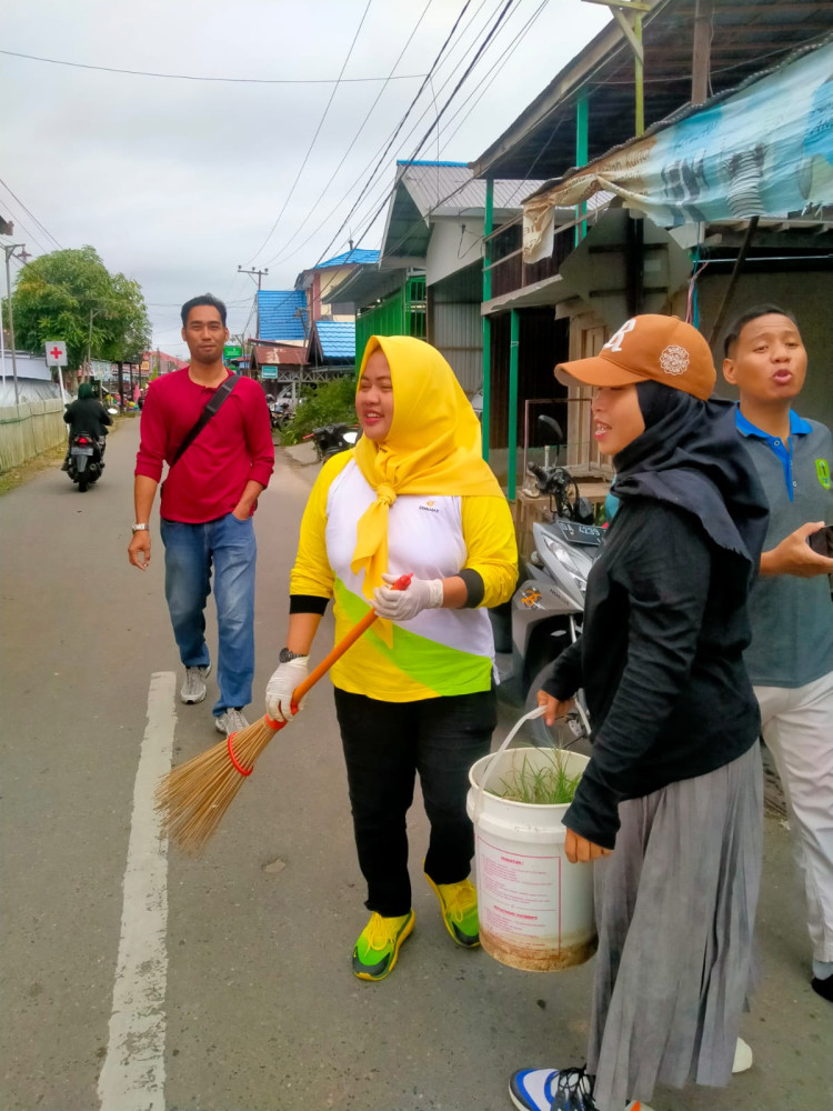 Jum'at Bersih Desa Danau Panggang 
