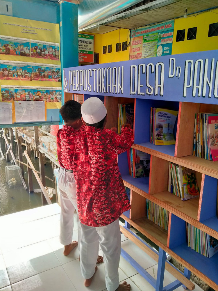 Pojok Baca Desa Danau Panggang