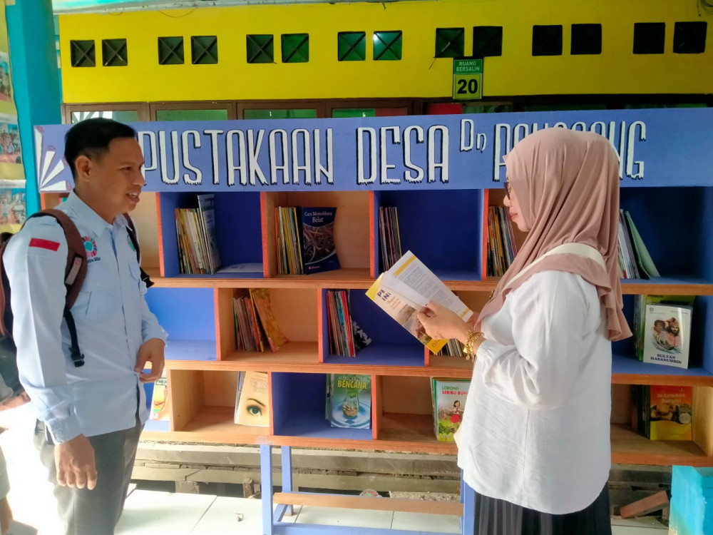 Kunjungan dari Kecamatan dan Pedamping Desa Ke Pojok Desa Danau Panggang